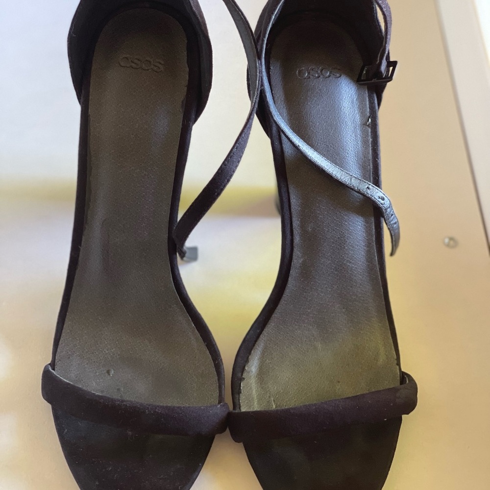 Woman heels sandals